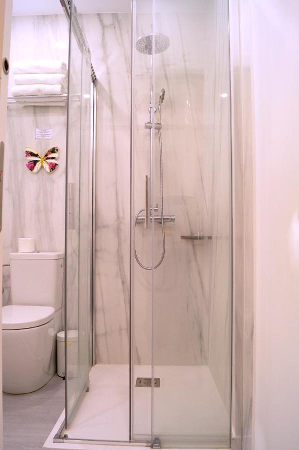 Chueca - Room Apartments Madrid Exterior foto
